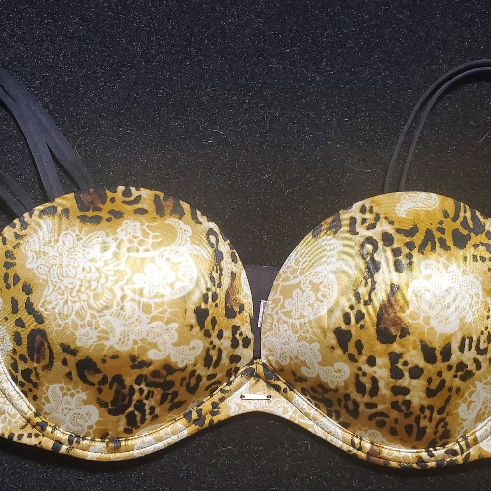 Victoria Secret cheeta print bombshell bra